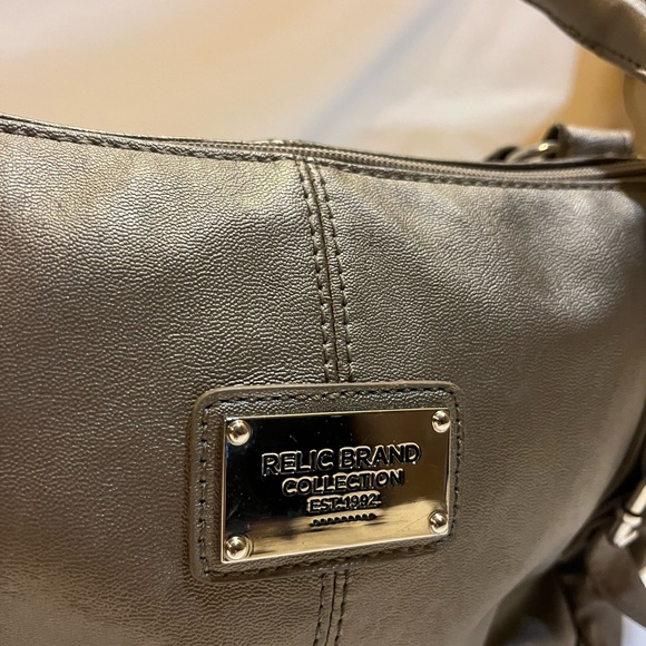 Relic Satchel bag in silvery gold gunmetal color size M/L with handles and strap - Picture 4 of 11